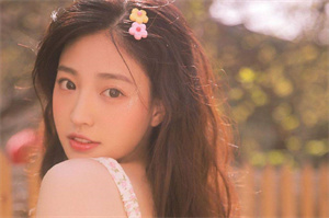 Shanghai, a country with rich culture and a long history, has diverse and distinctive festivals that carry people's emotional expression and social interaction. In this multi-ethnic and multi-religiou